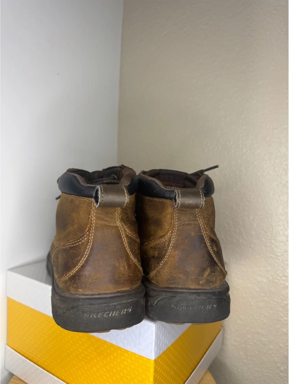 Skechers Segment Brown Leather Chukka Boots Men’s Size 10 Comfort Casual Used
